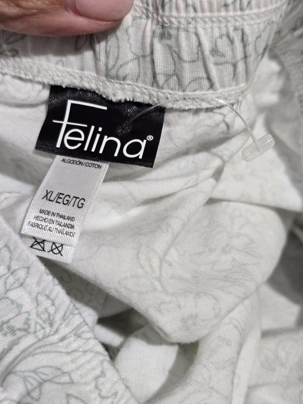 Felina White Gray Floral Lounge Shorts Pajama Bottoms Pockets Drawstring XL NWOT - Picture 11 of 12